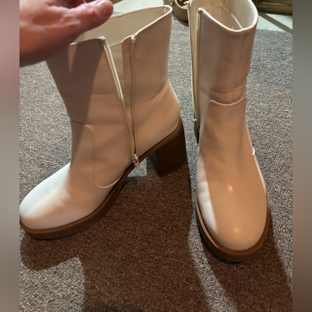 Women's Jenna Platform Boots - Universal Thread Off-White, Size 11